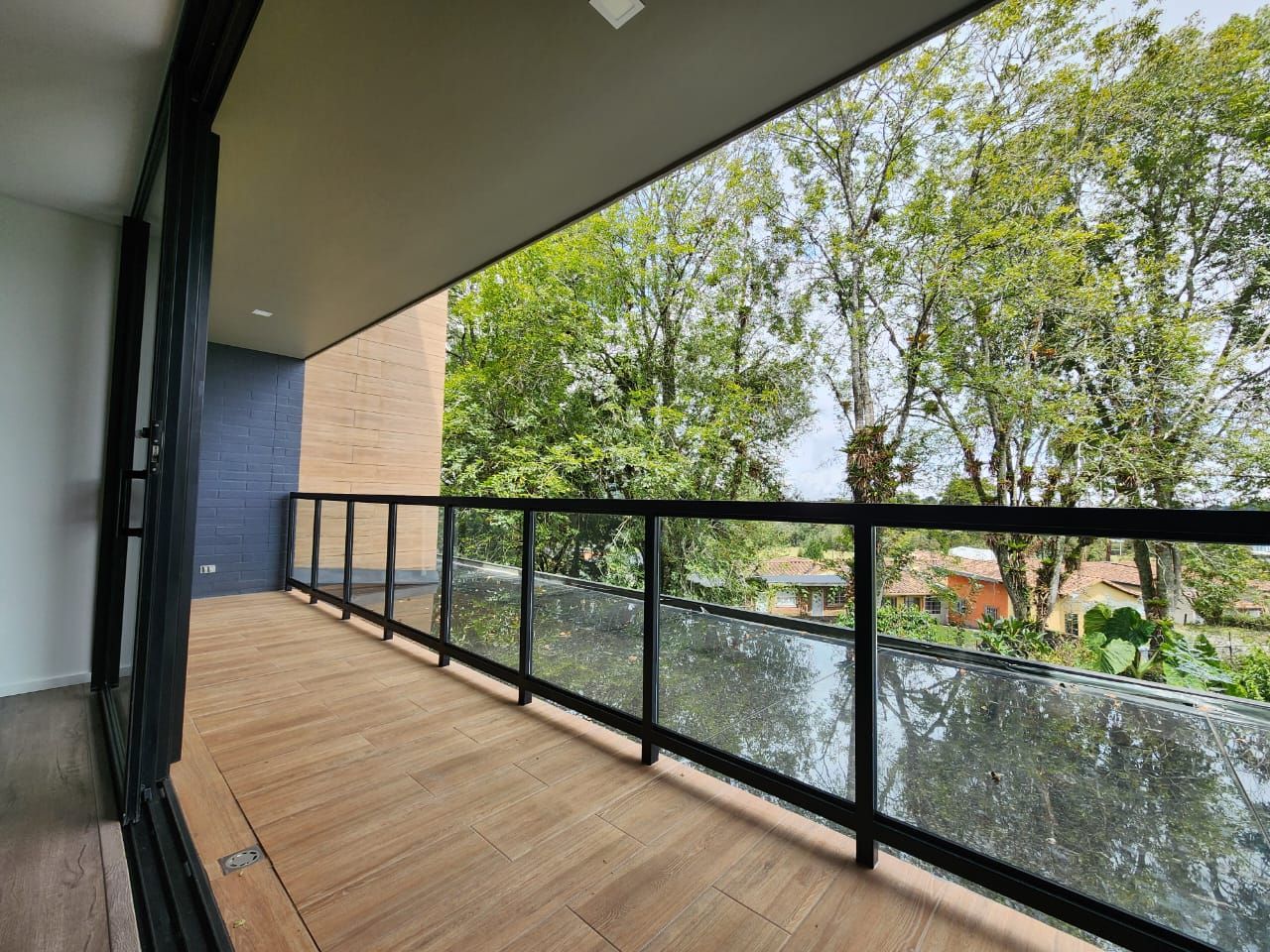 Apartaestudio en venta Antioquia Envigado Envigado 97 m2 Habitaciones 2 Baños 2 Garajes 2 Precio $1000000000