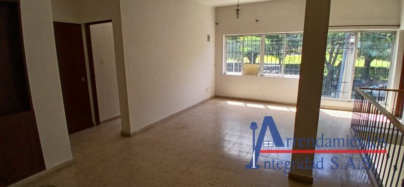 Edificio en venta Antioquia Medellín Los Conquistadores 308 m2 Habitaciones 5 Baños 3 Garajes 0 Precio $3000000000