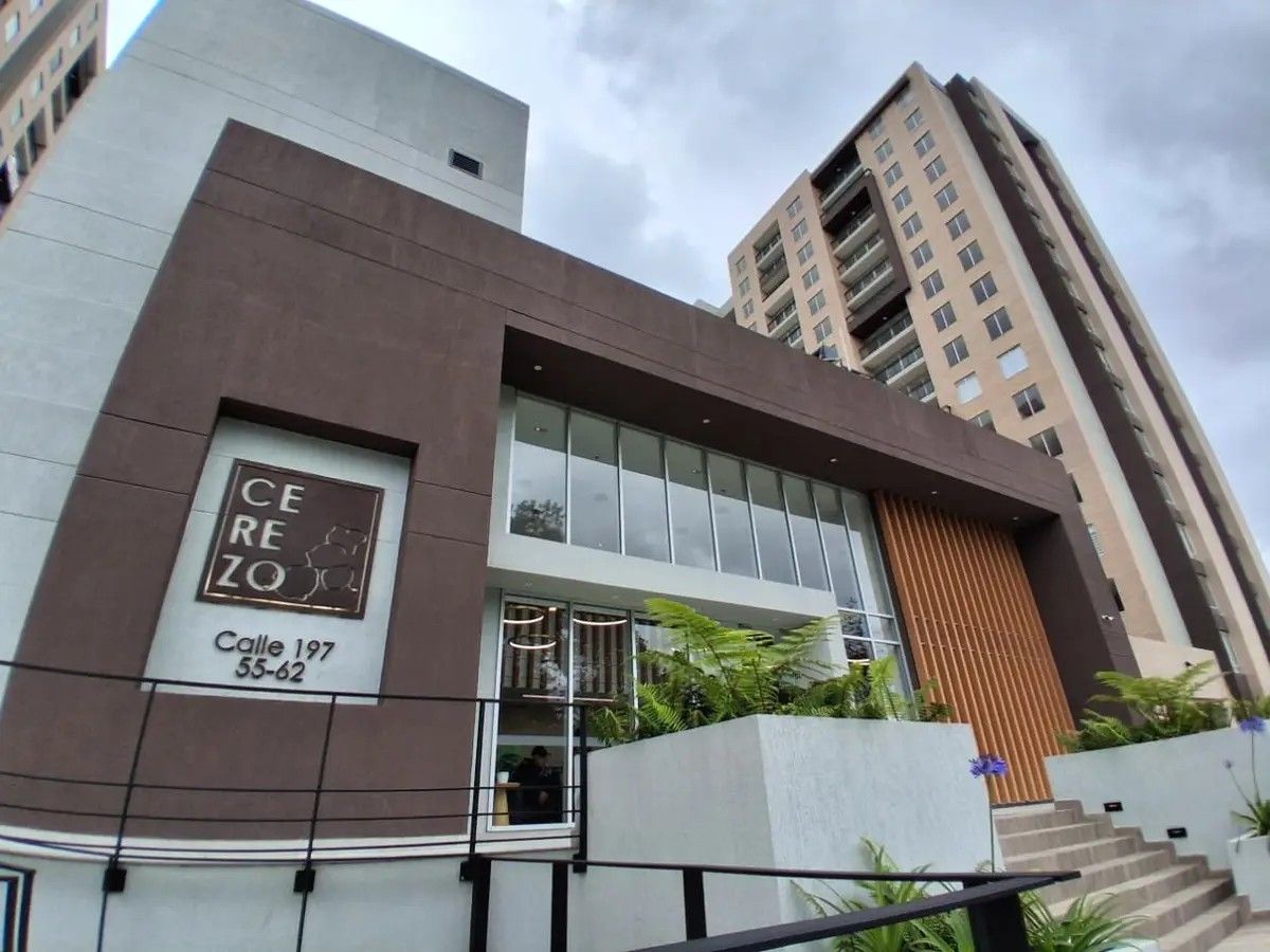 Apartamento en arriendo Cundinamarca Bogotá El Cerezo 75 m2 Habitaciones 2 Baños 3 Garajes 1 Precio $2350000