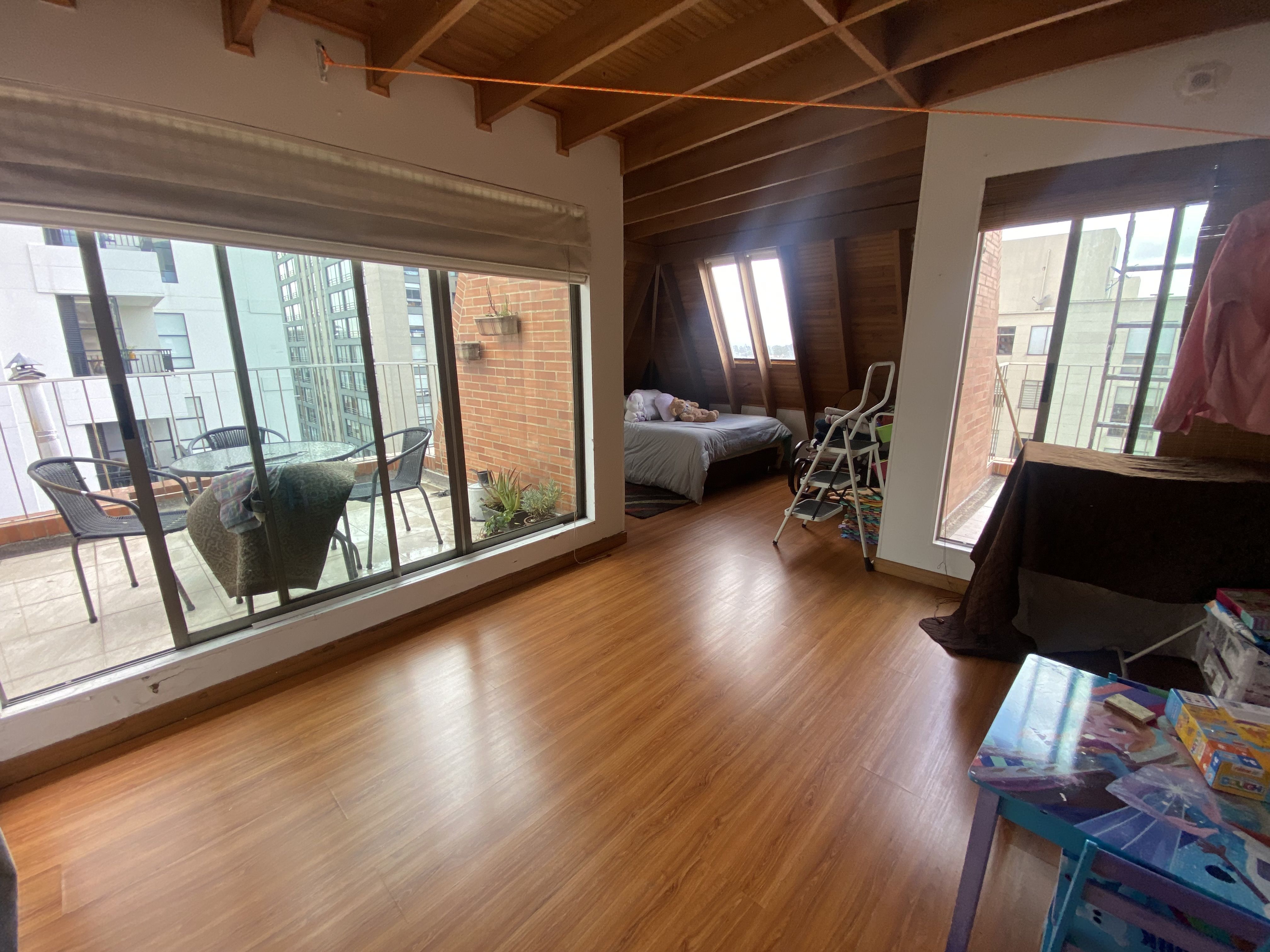 Apartamento en venta Cundinamarca Bogotá Los Cedritos 130 m2 Habitaciones 3 Baños 3 Garajes 1 Precio $570000000