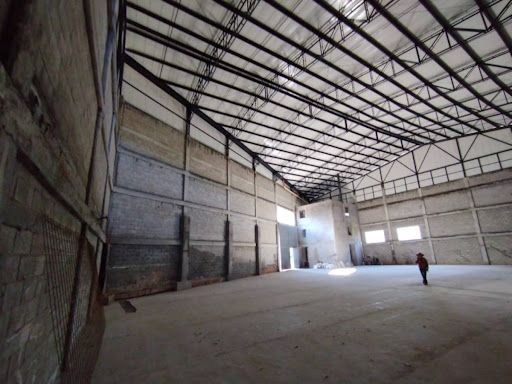 Bodega en arriendo Antioquia Guarne Centro Plaza 927 m2 Habitaciones 0 Baños 6 Garajes 6 Precio $21264068