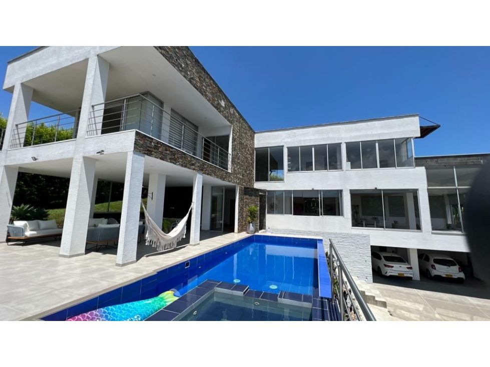 Casa Campestre en venta Caldas Manizales Manizales 340 m2 Habitaciones 4 Baños 4 Garajes 4 Precio $1800000000