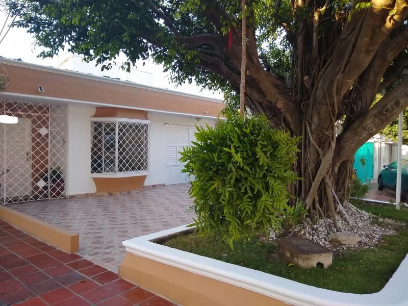 Casa en arriendo Atlántico Barranquilla El Limoncito 220 m2 Habitaciones 3 Baños 2 Garajes 1 Precio $4000000