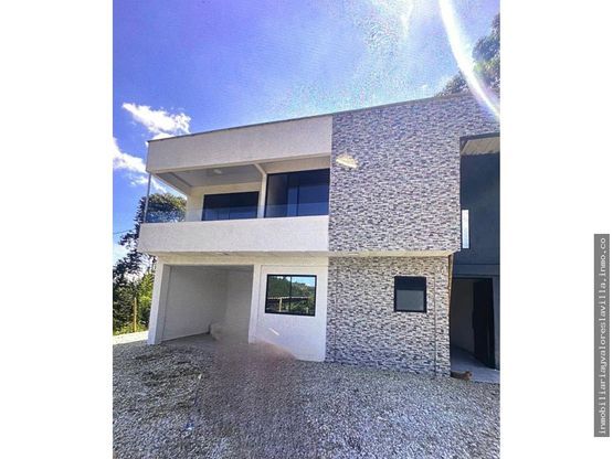 Casa en arriendo Antioquia Guarne Vereda Juan Xxiii 170 m2 Habitaciones 4 Baños 2 Garajes 1 Precio $2500000