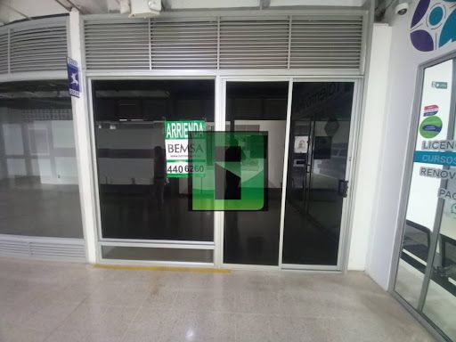 Local en arriendo Antioquia Medellín El Pomar 22 m2 Habitaciones 0 Baños 0 Garajes 0 Precio $1310000