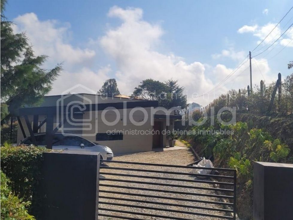 Casa en venta Antioquia Rionegro San Antonio 470 m2 Habitaciones 3 Baños 3 Garajes 6 Precio $1650000000