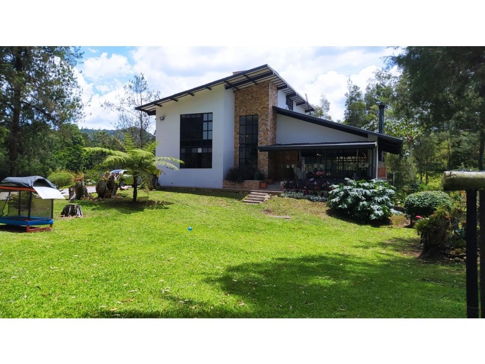 Casa Campestre en venta Antioquia Rionegro Rionegro 430 m2 Habitaciones 3 Baños 5 Garajes 7 Precio $2500000000