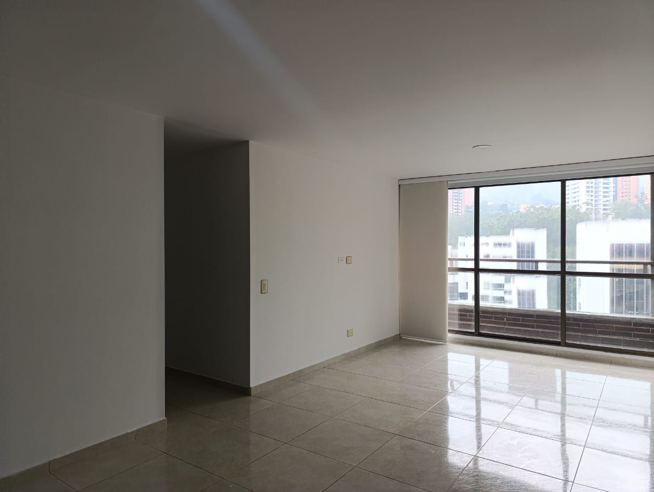 Apartamento en arriendo Antioquia Medellín Los Naranjos 83 m2 Habitaciones 3 Baños 2 Garajes 2 Precio $4100000