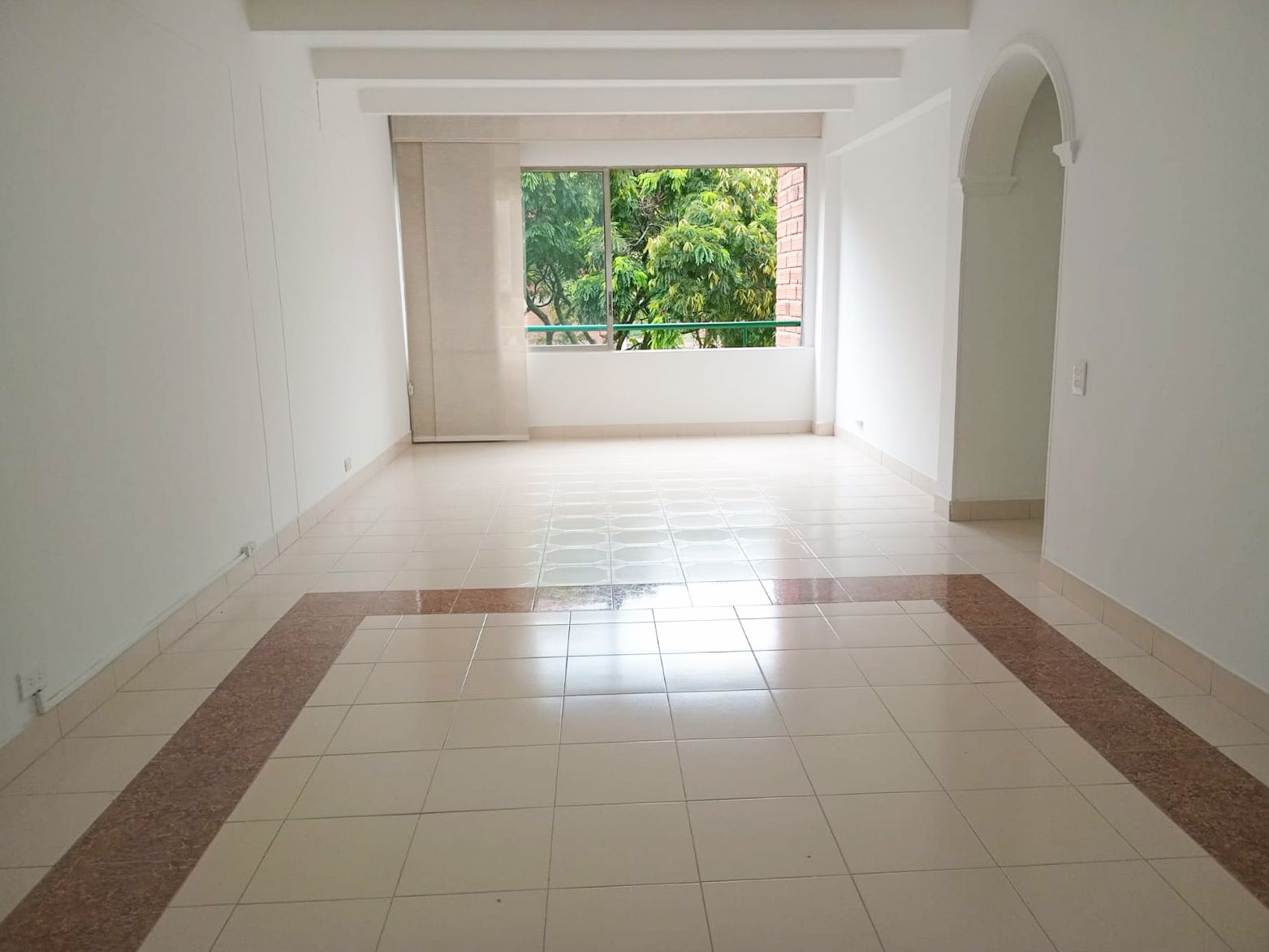 Apartamento en arriendo o venta Antioquia Envigado Zúñiga 110 m2 Habitaciones 3 Baños 2 Garajes 1 Precio venta $665000000 Precio arriendo $3750000
