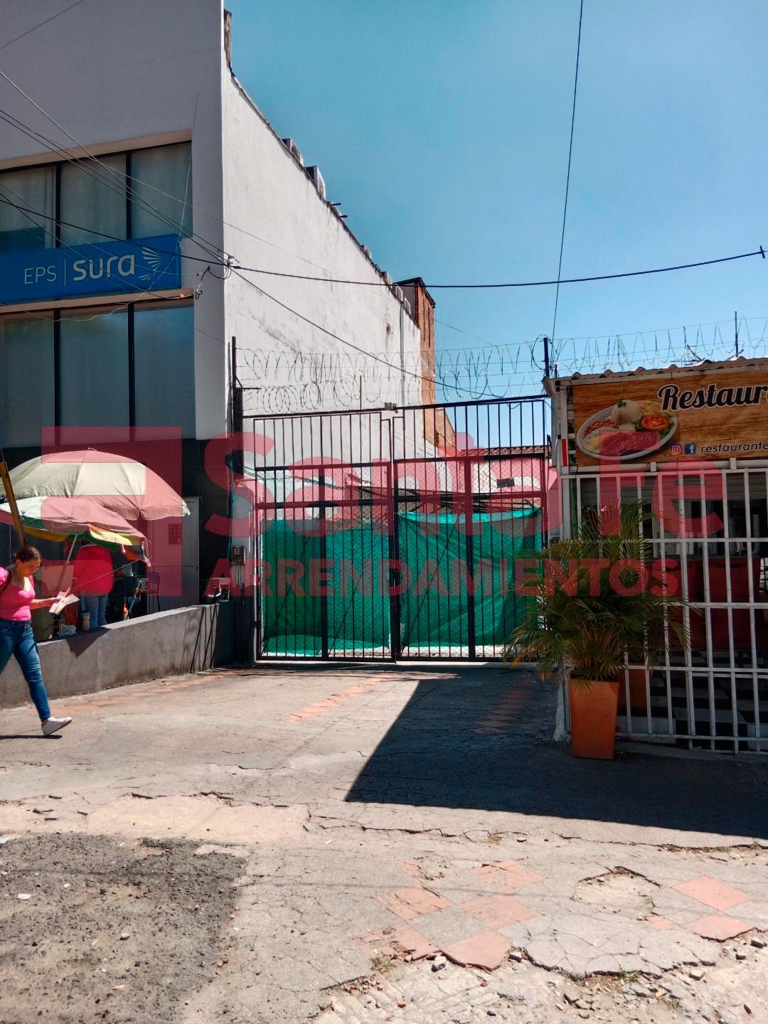 Local en arriendo Antioquia Medellín Estadio 330 m2 Habitaciones 0 Baños 1 Garajes 0 Precio $10500000