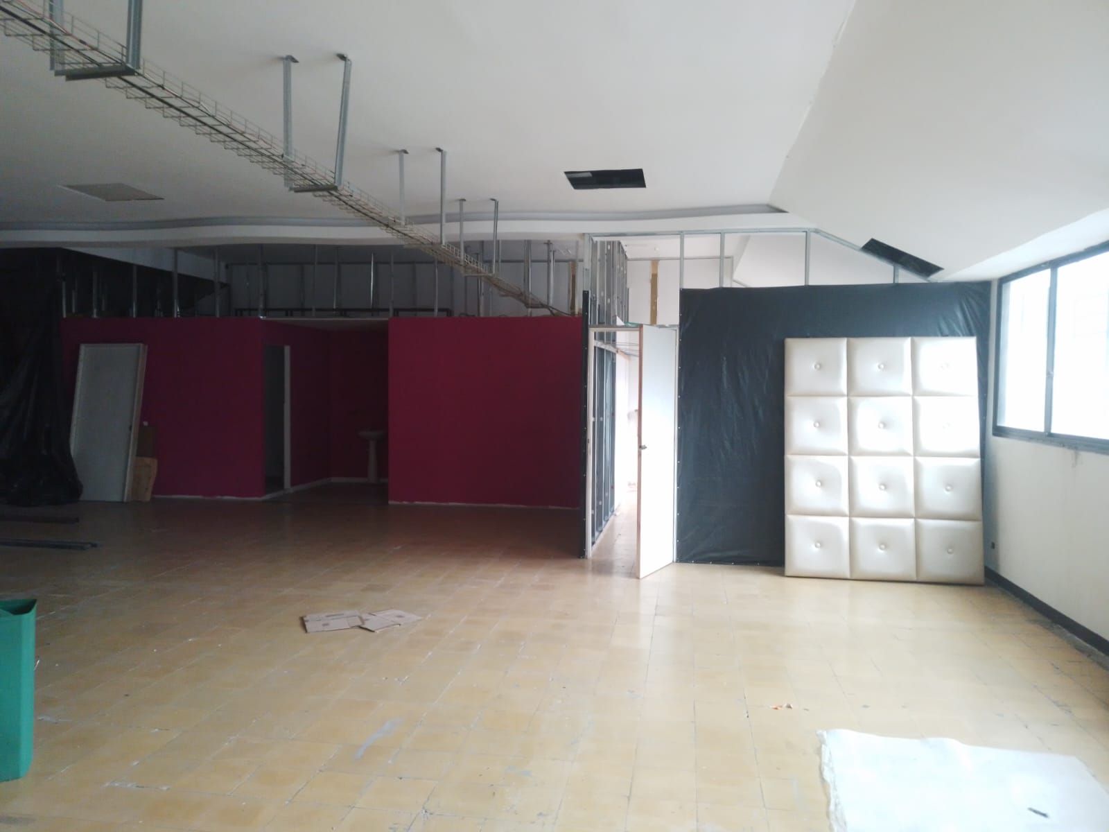 Oficina en arriendo Antioquia Medellín Perpetuo Socorro 650 m2 Habitaciones 0 Baños 4 Garajes 0 Precio $28000000