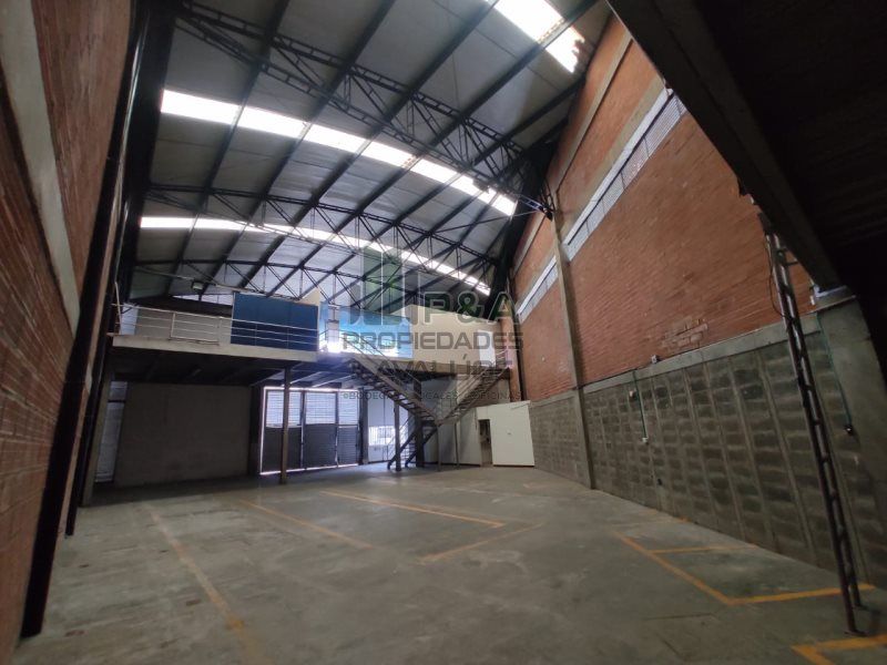 Bodega en arriendo Antioquia La Estrella La Estrella 1040 m2 Habitaciones 0 Baños 10 Garajes 0 Precio $30000000