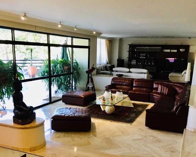 Apartamento en venta Antioquia Medellín San Lucas 587 m2 Habitaciones 3 Baños 4 Garajes 4 Precio $3600000000