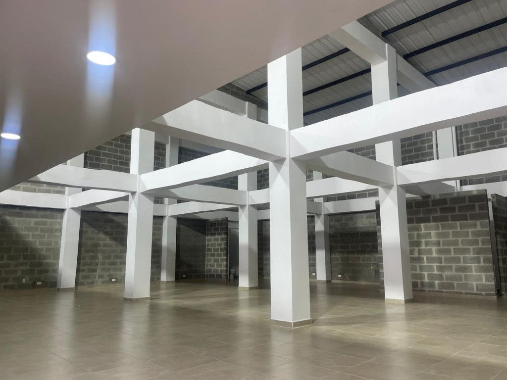 Local en arriendo Valle Del Cauca Tuluá Centro 180 m2 Habitaciones 0 Baños 3 Garajes 5 Precio $3500000