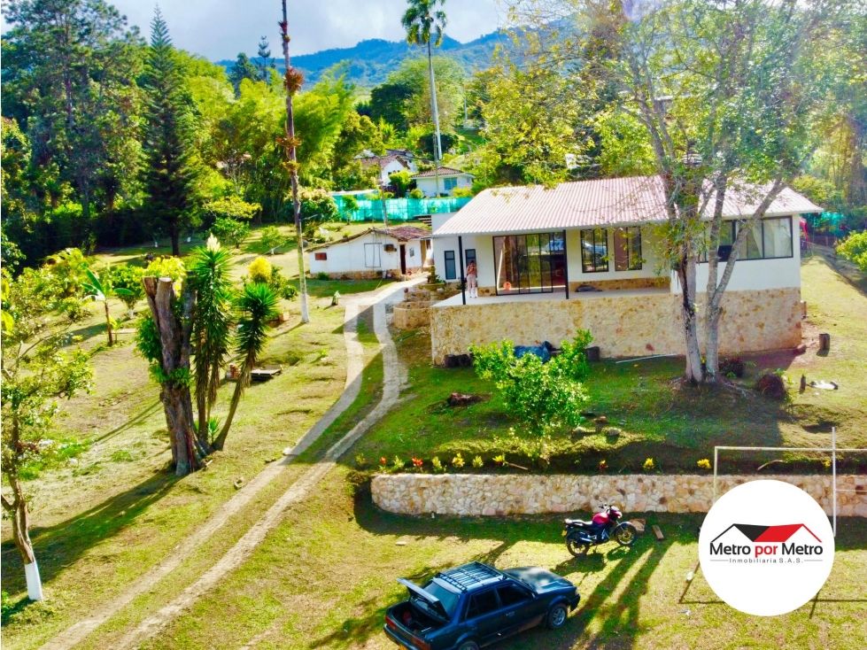 Finca en venta Valle Del Cauca Dagua Dagua 4500 m2 Habitaciones 4 Baños 2 Garajes 4 Precio $700000000