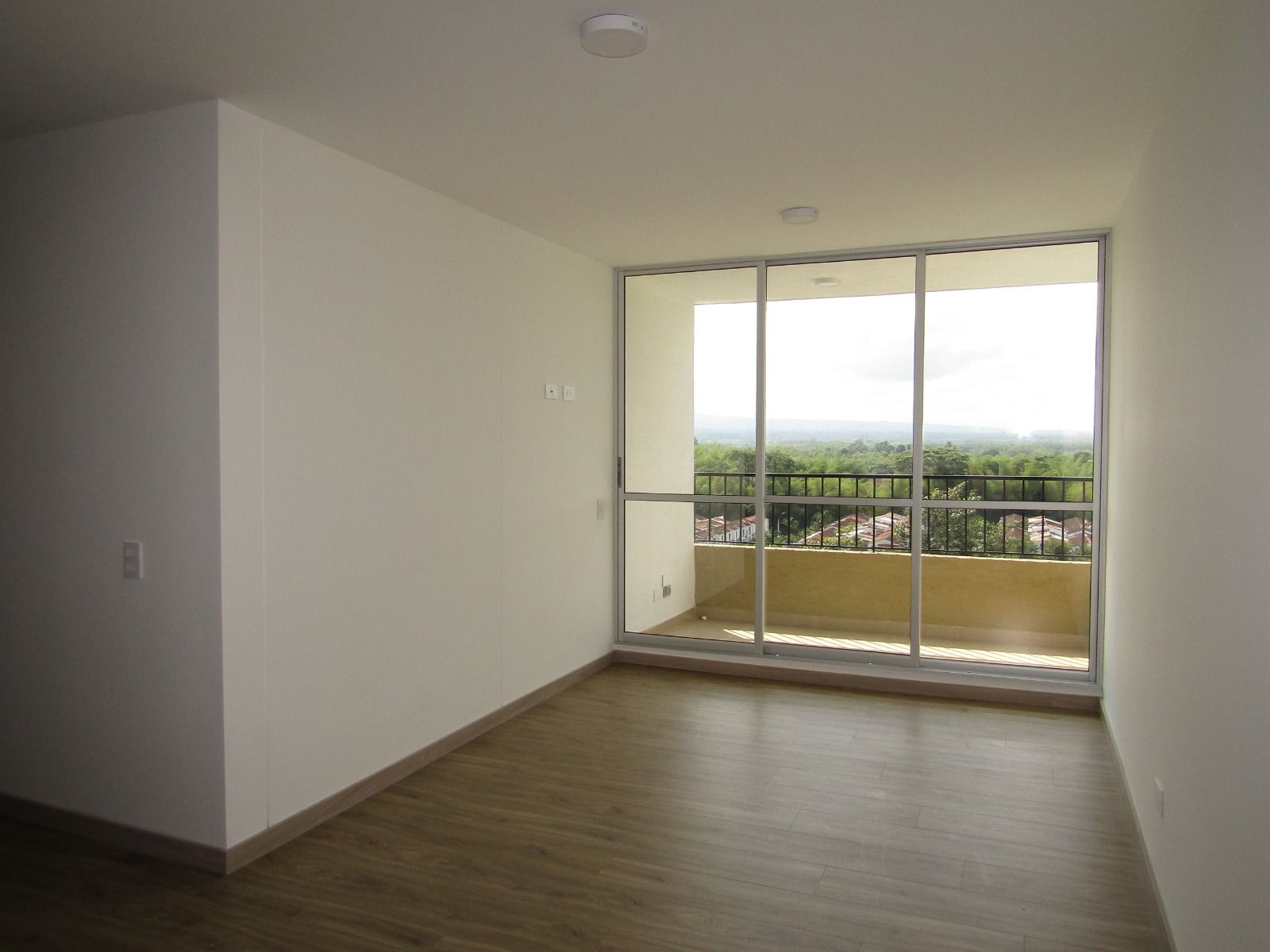 Apartamento en venta Risaralda Pereira Br San Fernando 70 m2 Habitaciones 3 Baños 2 Garajes 2 Precio $380000000