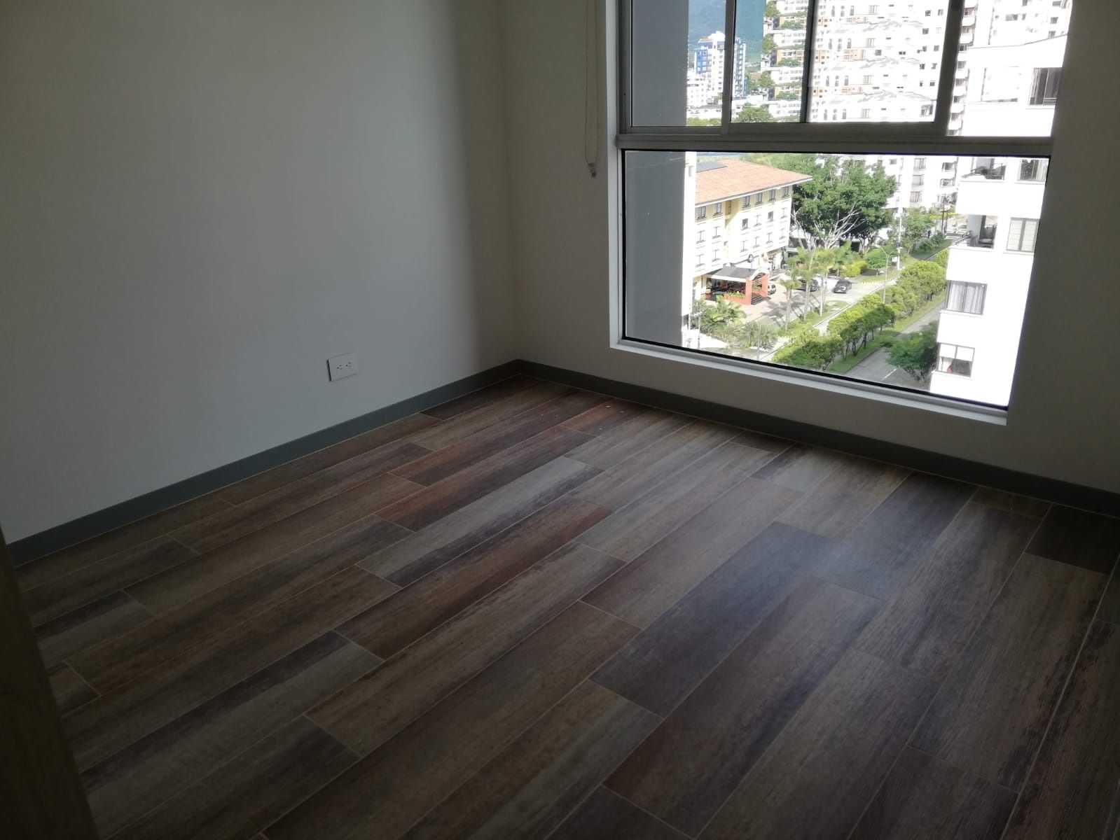 Apartamento en arriendo Risaralda Pereira Pinares De San Martin 60 m2 Habitaciones 2 Baños 2 Garajes 1 Precio $2550000