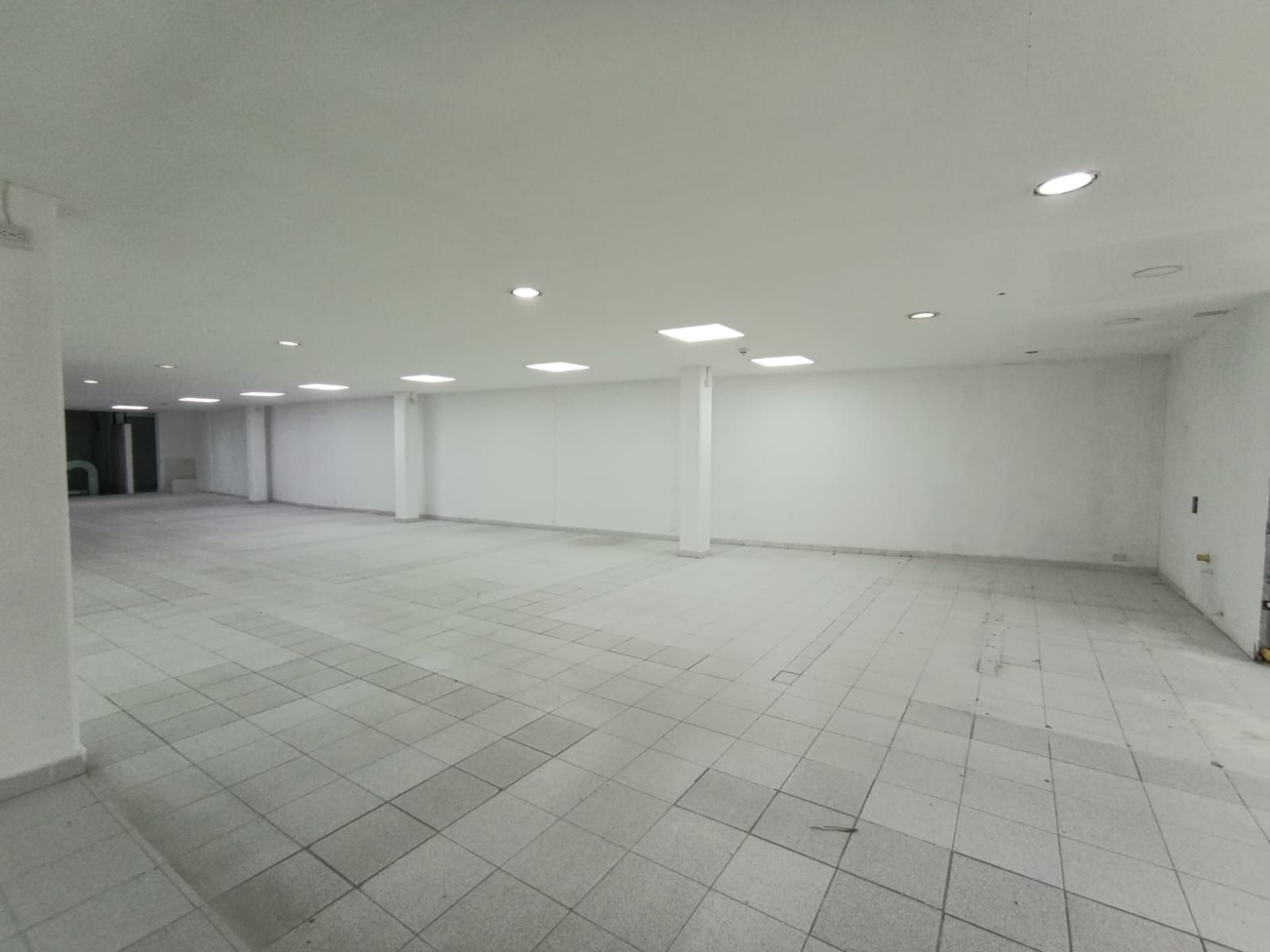 Local en arriendo Antioquia Bello Andalucía 380 m2 Habitaciones 0 Baños 1 Garajes 0 Precio $8600000