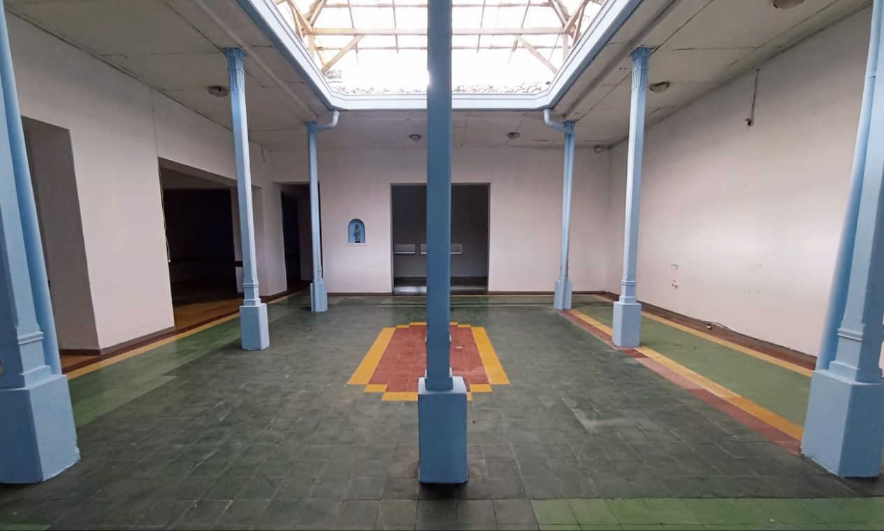 Local Comercial en arriendo Antioquia Medellín Boston 250 m2 Habitaciones 5 Baños 4 Garajes 0 Precio $9500000