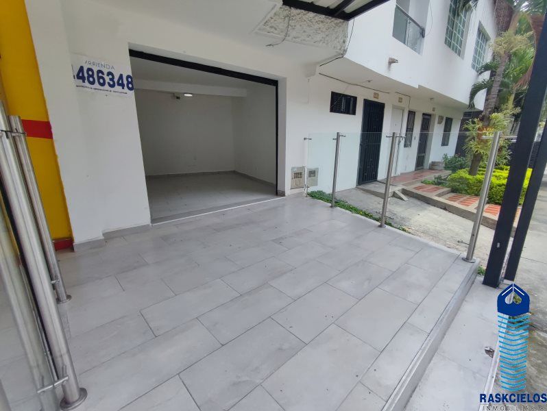 Local en arriendo Antioquia Medellín La Almería 14 m2 Habitaciones 0 Baños 1 Garajes 0 Precio $1700000