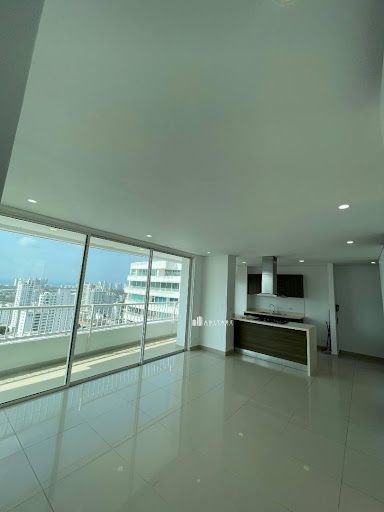 Apartamento en arriendo Bolívar Cartagena Manga 140 m2 Habitaciones 3 Baños 3 Garajes 1 Precio $5200000