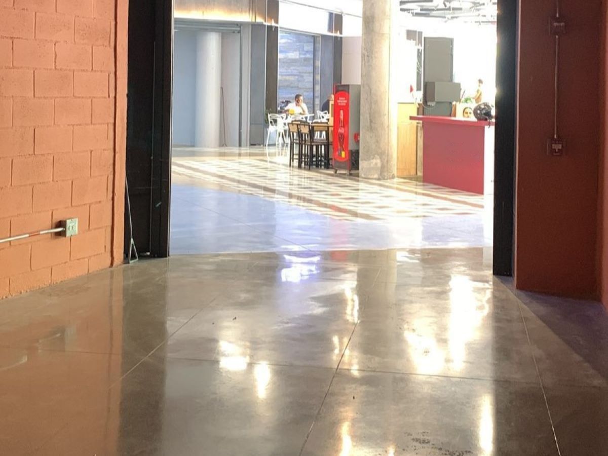 Local en arriendo Antioquia Envigado Loma Del Atravesado 37 m2 Habitaciones 0 Baños 0 Garajes 0 Precio $5800000