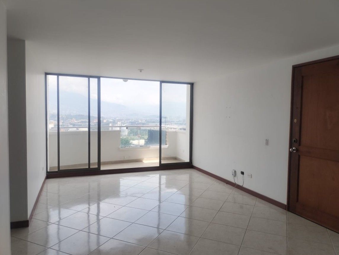 Apartamento en arriendo Antioquia Envigado Jardines 92 m2 Habitaciones 3 Baños 2 Garajes 1 Precio $4450000
