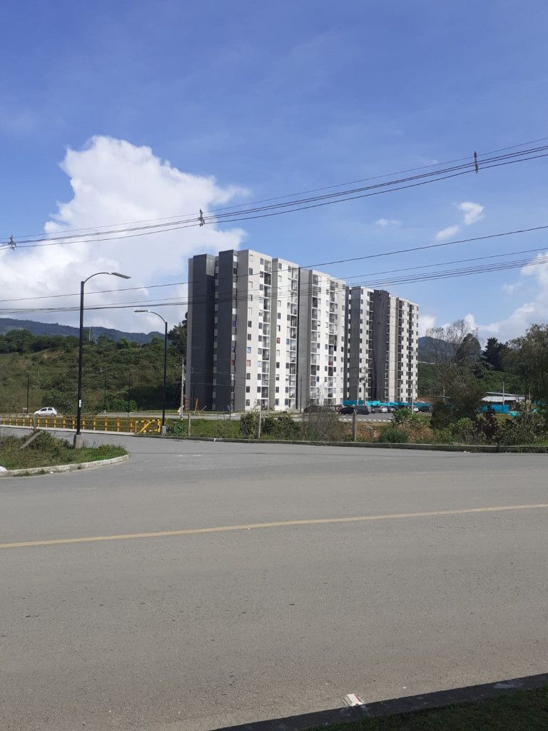 Apartamento en arriendo Antioquia El Carmen De Viboral Fundadores 56 m2 Habitaciones 3 Baños 2 Garajes 0 Precio $1200000