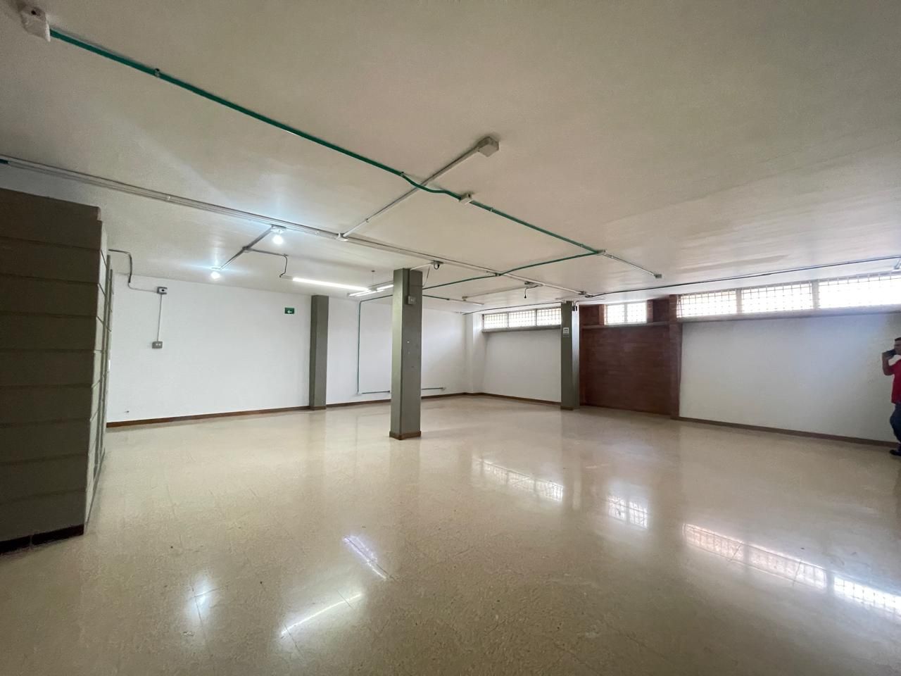 Oficina en arriendo Antioquia Medellín Laureles 95 m2 Habitaciones 0 Baños 2 Garajes 0 Precio $4000000