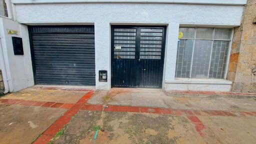 Local en arriendo Cundinamarca Bogotá San Luis 12 m2 Habitaciones 0 Baños 1 Garajes 0 Precio $1300000