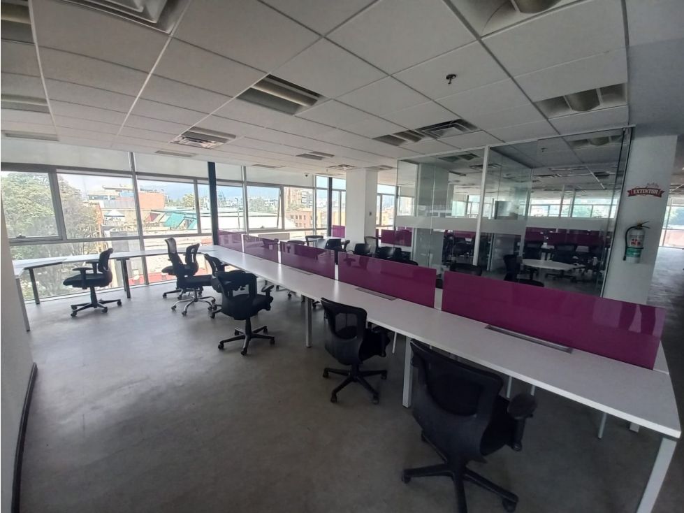 Oficina en arriendo Cundinamarca Bogotá Chicó Norte 326 m2 Habitaciones 0 Baños 5 Garajes 4 Precio $32089071