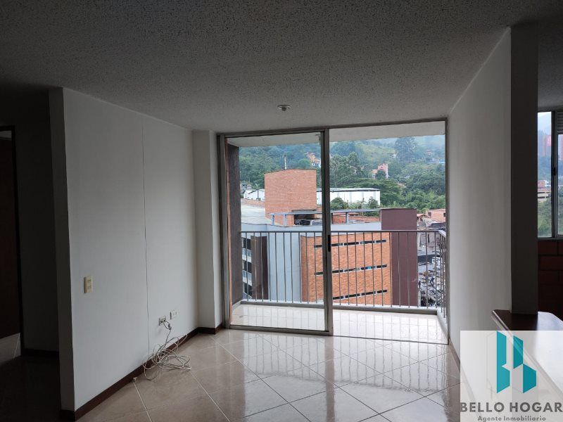 Apartamento en arriendo Antioquia Envigado El Chinguí 62 m2 Habitaciones 3 Baños 2 Garajes 1 Precio $2400000