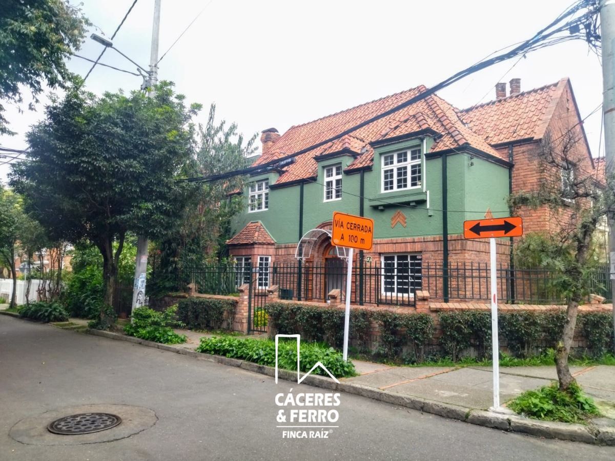 Casa en arriendo Cundinamarca Bogotá Quinta Camacho 450 m2 Habitaciones 8 Baños 3 Garajes 2 Precio $10000000