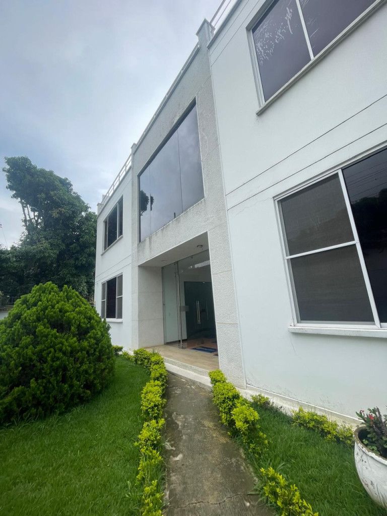 Oficina en arriendo Valle Del Cauca Cali Urbanización Ciudad Jardín 119 m2 Habitaciones 0 Baños 1 Garajes 3 Precio $8000000