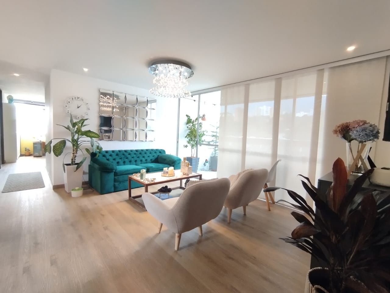 Apartamento en arriendo Antioquia Envigado Zúñiga 134 m2 Habitaciones 3 Baños 4 Garajes 2 Precio $7000000