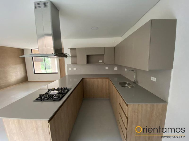 Casa en arriendo o venta Antioquia Rionegro San Antonio 150 m2 Habitaciones 3 Baños 4 Garajes 1 Precio venta $1200000000 Precio arriendo $5500000