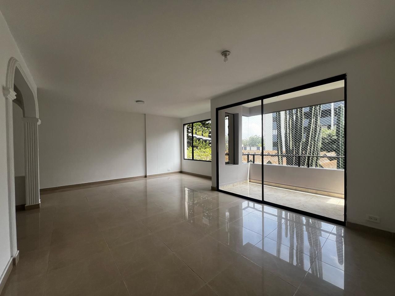Apartamento en arriendo Antioquia Envigado La Abadia 90 m2 Habitaciones 3 Baños 2 Garajes 1 Precio $3650000