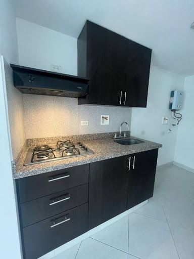 Apartaestudio en arriendo Antioquia Medellín Los Alcazares 42 m2 Habitaciones 1 Baños 1 Garajes 0 Precio $1400000