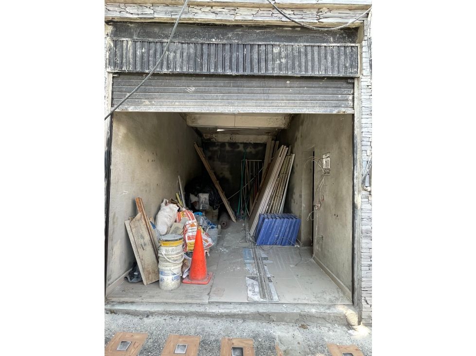Local en arriendo Antioquia Medellín Bombona No1 18 m2 Habitaciones 0 Baños 1 Garajes 0 Precio $2800000
