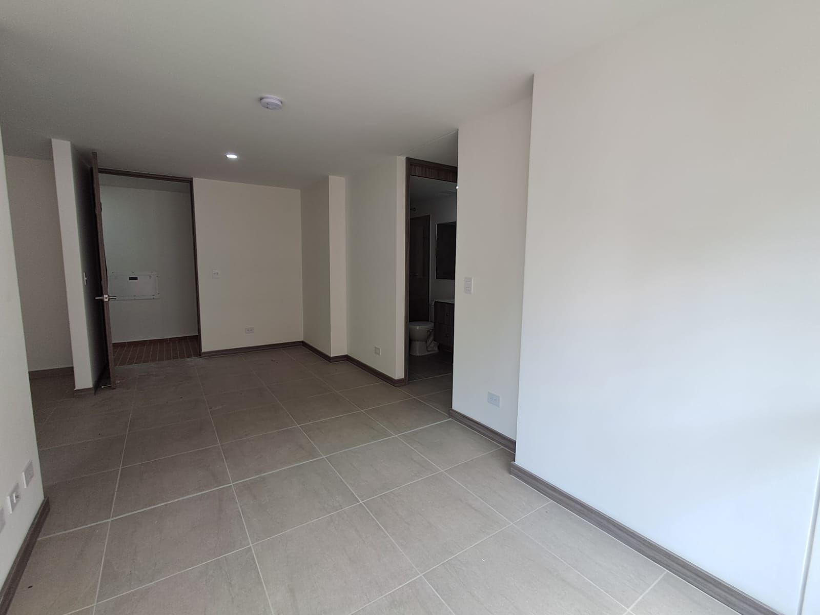 Apartamento en arriendo Antioquia Itagüí Cr Zanetti 65 m2 Habitaciones 3 Baños 2 Garajes 1 Precio $2500000