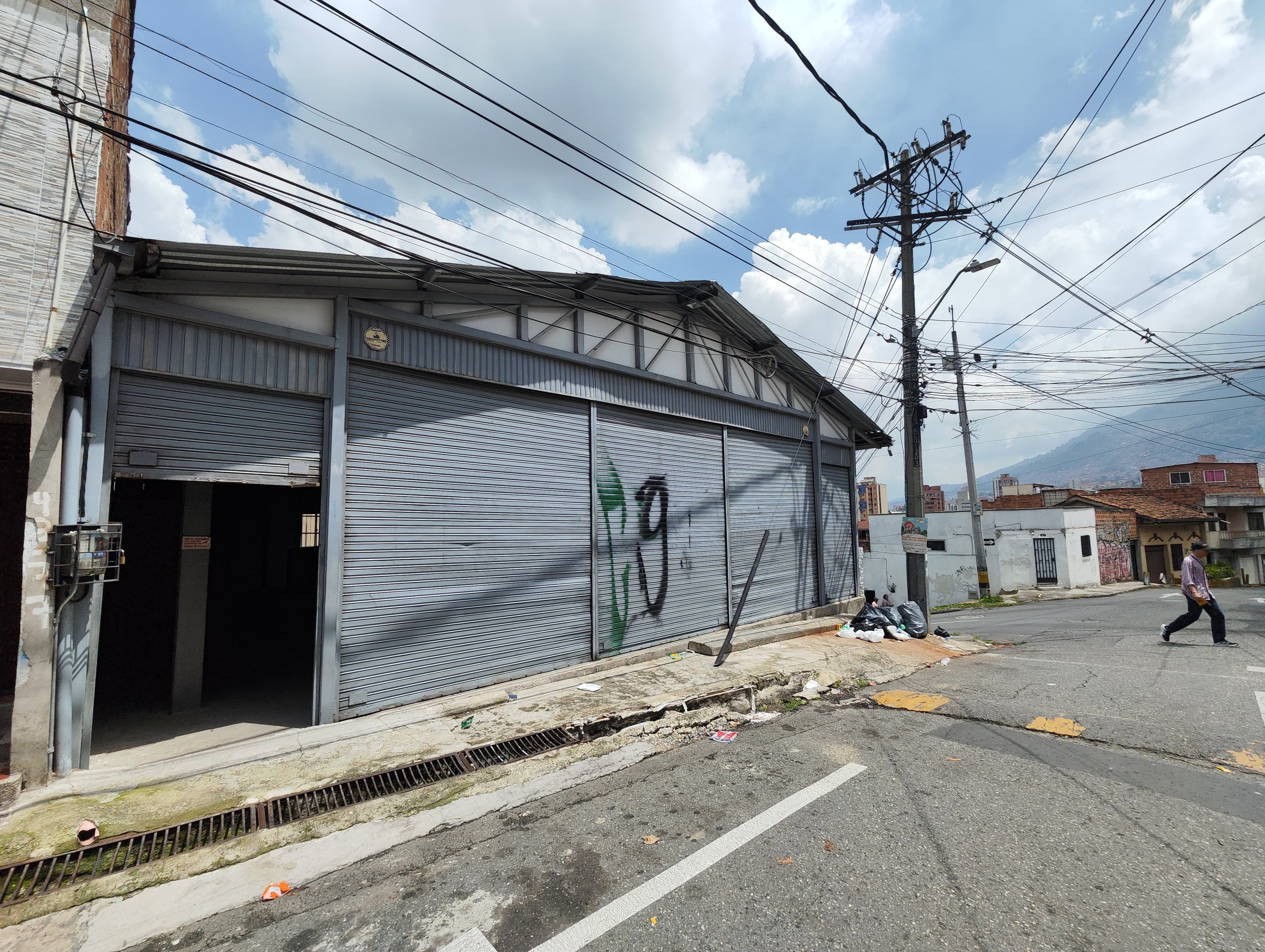 Bodega en arriendo Antioquia Medellín Las Palmas 500 m2 Habitaciones 0 Baños 4 Garajes 0 Precio $15000000