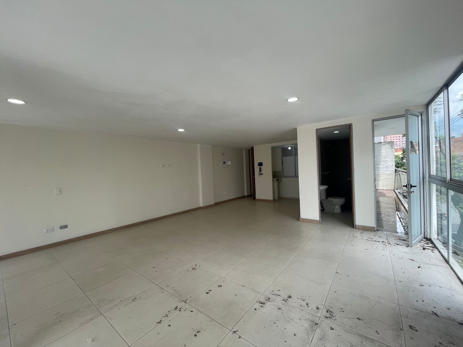 Oficina en arriendo Antioquia Medellín El Velodromo 58 m2 Habitaciones 0 Baños 1 Garajes 0 Precio $2500000