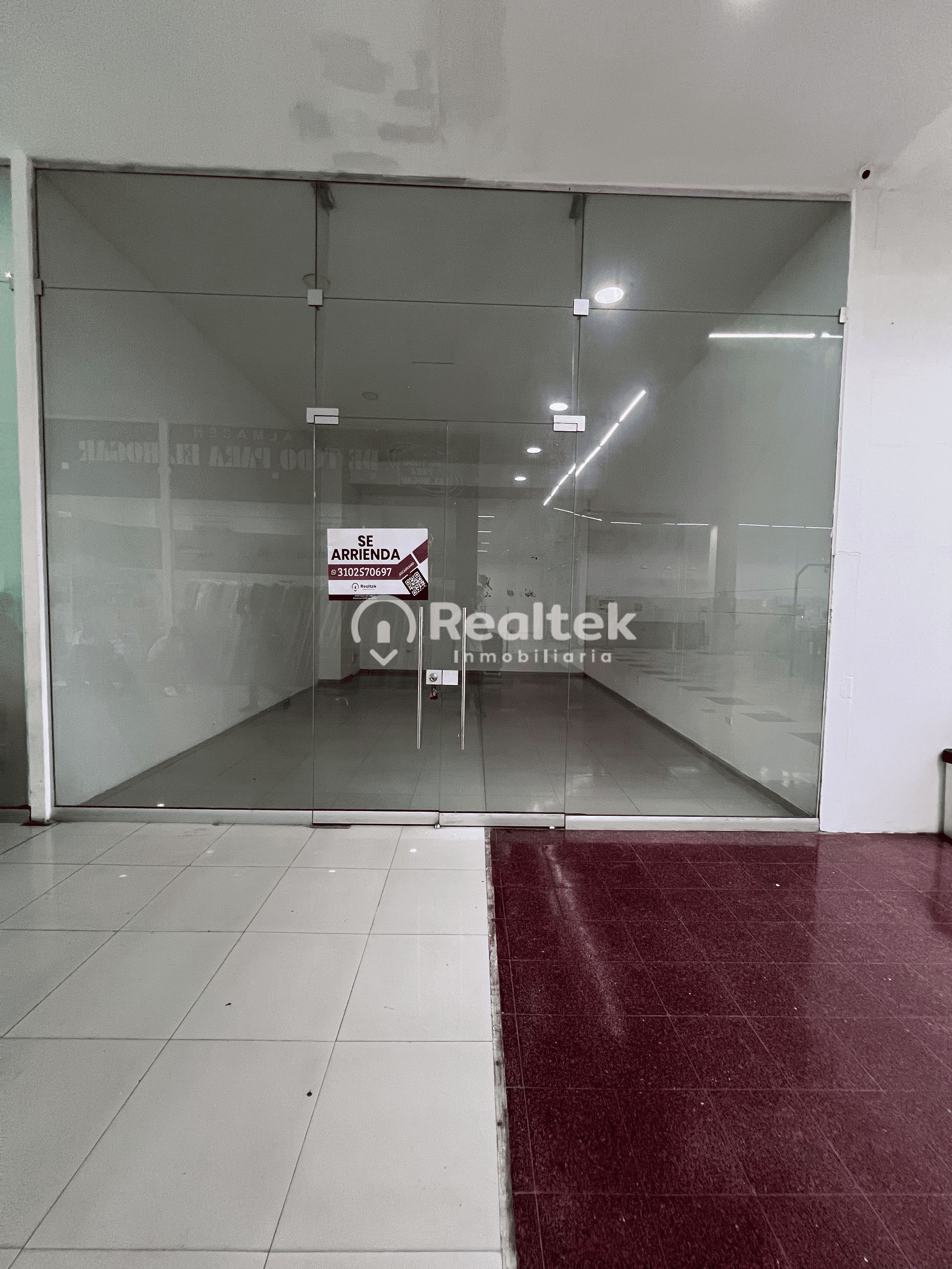 Local Comercial en venta Atlántico Barranquilla Universal 329 m2 Habitaciones 0 Baños 0 Garajes 0 Precio $3280000000