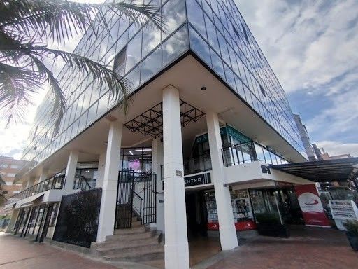 Oficina en venta Cundinamarca Bogotá Santa Barbara Occidental 26 m2 Habitaciones 0 Baños 1 Garajes 2 Precio $178000000
