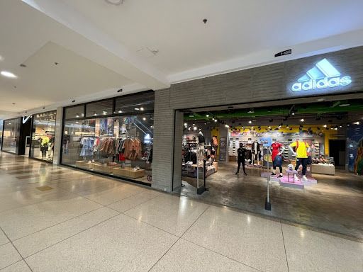 Local en venta Cundinamarca Bogotá Tejares Del Norte 50 m2 Habitaciones 0 Baños 1 Garajes 0 Precio $2050000000