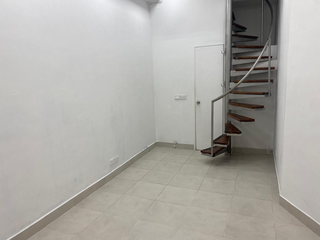 Local en arriendo Antioquia Envigado Loma De Las Brujas 30 m2 Habitaciones 0 Baños 1 Garajes 0 Precio $4000000