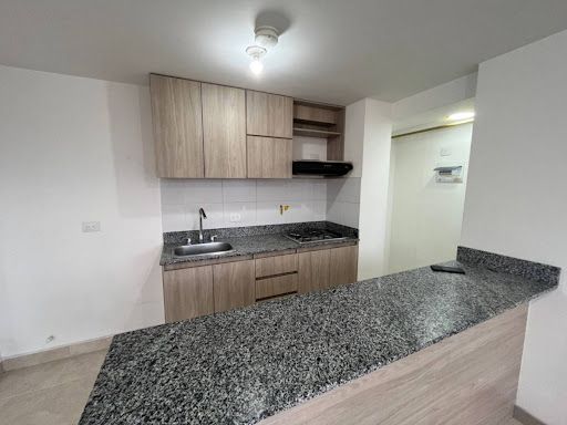 Apartamento en arriendo Antioquia Envigado Loma Del Barro 70 m2 Habitaciones 3 Baños 2 Garajes 1 Precio $2500000