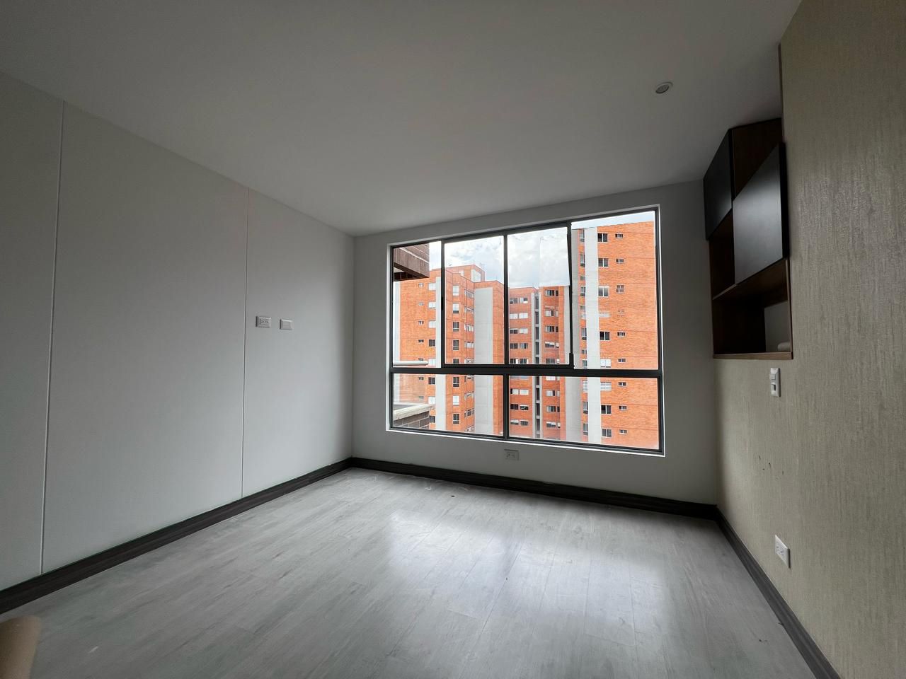 Apartamento en arriendo Antioquia Envigado La Pradera 84 m2 Habitaciones 2 Baños 3 Garajes 2 Precio $4350000