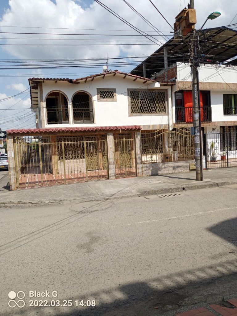Apartamento en venta Valle Del Cauca Cali Departamental 204 m2 Habitaciones 9 Baños 6 Garajes 0 Precio $590000000