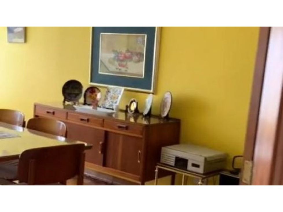 Casa en venta Cundinamarca Bogotá Bella Suiza 200 m2 Habitaciones 3 Baños 3 Garajes 1 Precio $1400000000